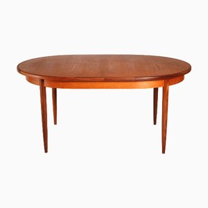 Ovaler ausziehbarer Mid-Century Fresco Esstisch aus Teak von G-Plan, 1960er