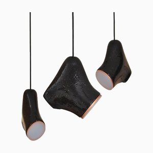 Lampada a sospensione in metallo nero e foglia oro di Manufacture XXI