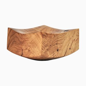 V1719 Vessel in Natural Oak Wood by Jörg Pietschmann