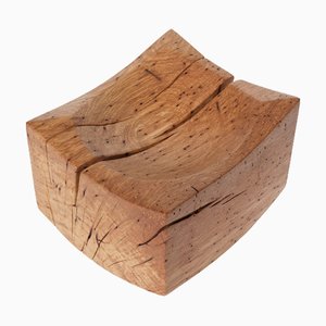 V21254 Vessel in Natural Oak Wood by Jörg Pietschmann