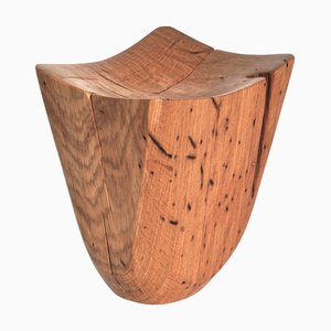 V21174 Vessel in Natural Oak Wood by Jörg Pietschmann