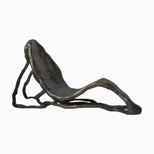 Stuhl aus kalt gegossener Bronze und Fiberglas von Lucas Tyra Morten
