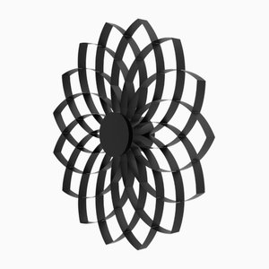 Lámpara de pared Dahlia de aluminio anodizado en negro de JSPR