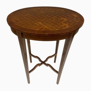Mesa auxiliar Regency con incrustación de parquet
