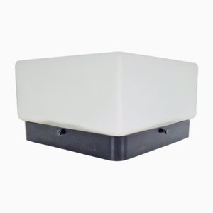 Lampada da soffitto Bauhaus vintage con bachelite in vetro bianco, anni '60