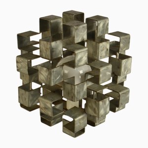 Lampada da tavolo scultorea in metallo a forma di cubo, Italia, anni '60