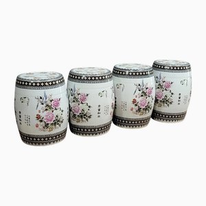 Asiatische Bemalte Porzellanhocker mit Blumen- und Kalligraphieverzierungen, 4