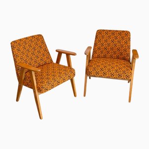 Modell 366 Sessel aus Orange Bouclé & Buche, Jozef Chierowski zugeschrieben, Ungarn, 1960er, 2er Set