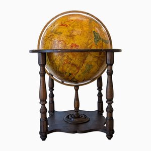 Globo terráqueo antiguo de pie, década de 1700