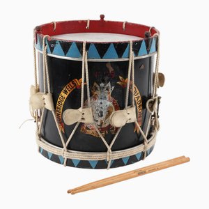 Regimental Side Drum Couchtisch mit handbemaltem Wappen, 1940er