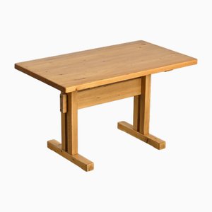 Mesa de comedor de pino de Charlotte Perriand para Les Arcs, France, años 70