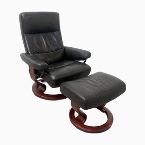 Schwarzer Mayfair Stuhl mit Fußhocker von Stressless