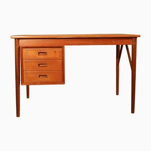 Desk in Teak Wood
