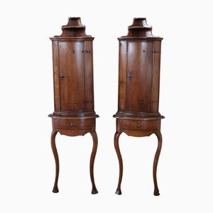 Meubles d'Angle 18ème Siècle en Noyer, Set de 2