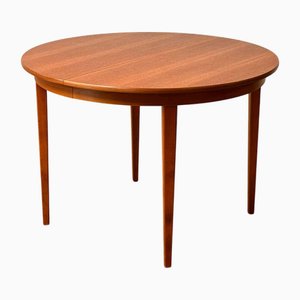 Runder Ausziehbarer Esstisch aus Teak, Schweden, 1950er-1960er