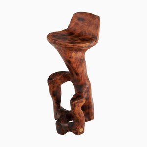 Skulpturaler Makha Holz Barstuhl von Logniture