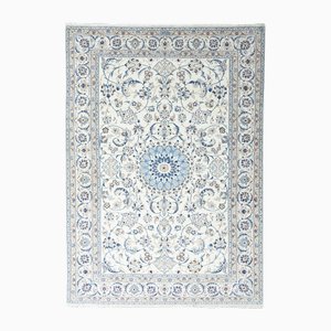 Hand-Knotted Nain 9la Oriental Rug with Silk Content