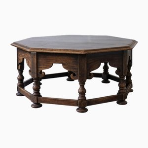 Achteckiger Arts & Crafts Couchtisch aus Eiche, 1920er