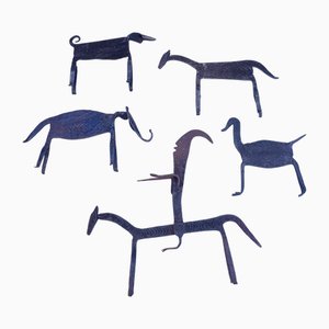 Afrikanische Figurative Grabbeigaben aus Eisen, 5 . Set