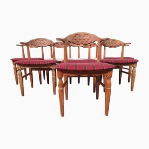 Esszimmerstühle aus Eiche von Henning Kjærnulf, 1960er, 8 . Set