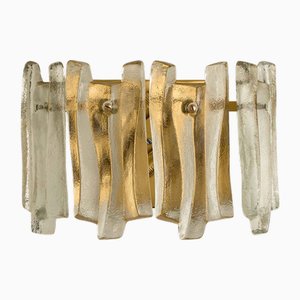Lámpara de pared de cristal de hielo texturizado y latón atribuido a Kalmar, años 70