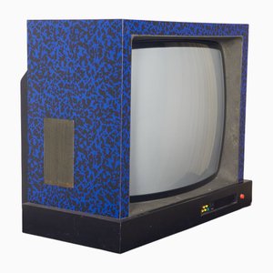 Televisión laminada en azul y negro de Ettore Sottsass para Brionvega, años 80