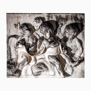 Relief Putti en Porcelaine Biscuit, 1800s