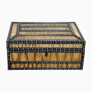 Antica Anglo-Indiana Matara Porcupine Quill Box Trinket, 1890