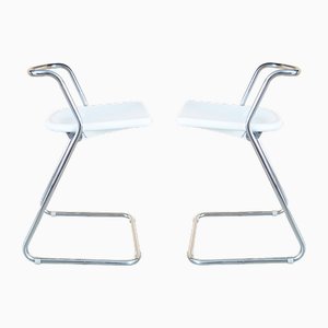 Weiße Hocker aus Kunststoff & verchromtem Metall von C. Salocchi für Alberti, 1970er, 2er Set