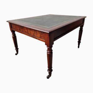 Mesa antigua de caoba