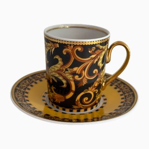 Taza y platillo Barocco espresso de Versace para Rosenthal, 1994. Juego de 2