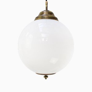 Lampe à Suspension Vintage en Verre Opalin Blanc et Laiton