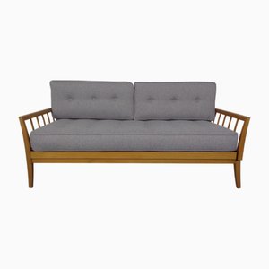 Sofá cama alemán Mid-Century moderno de cerezo de Walter Knoll para Knoll Antimott, años 50