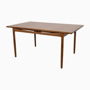 Tavolo da pranzo Mid-Century moderno di Ib Kofod Larsen per G-Plan, anni '60