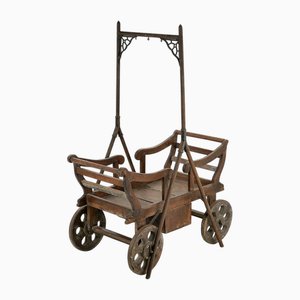 Kinderwiege aus Holz