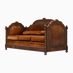 Canapé Monumental en Cuir Marron Patiné, 1920s