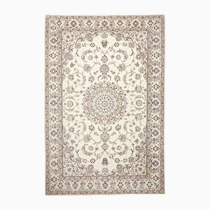 Alfombra Nain de Oriente Medio tejida a mano con estampado floral