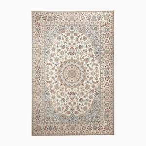 Nahöstlicher handgeknüpfter Nain Teppich mit Blumenmuster