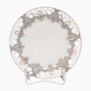 Plato de desayuno de porcelana de Konrad Hentschel para Staatliche Porzellan-Manufaktur Meissen, Alemania, 1896