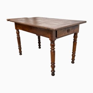 Petite Table Antique en Noyer, 1890s