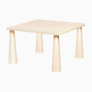 Trance Dining Table in Creme Lacquer by Moanne
