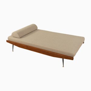 Sofá cama minimalista, años 50