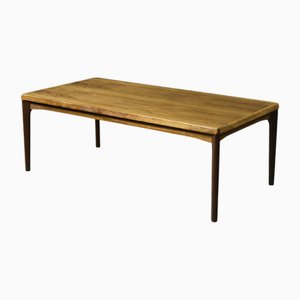Moderner Dänischer Mid-Century Teak Couchtisch von Henning Kjærnulf für Vejle Møbelfabrik, 1960er