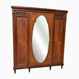 Antiker Kleiderschrank aus Nussholz, 1890er