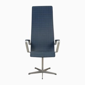 Hoher Oxford Stuhl mit blauem Stoffbezug von Arne Jacobsen, 1970er