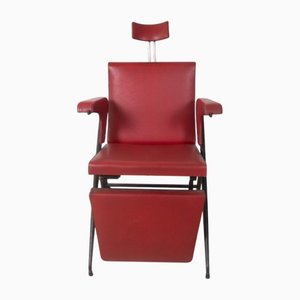 Sillón de peluquería Real Dorica vintage de cuero sintético rojo, años 60