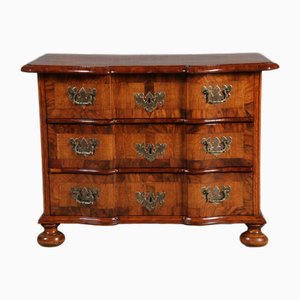 Très Petite Commode Baroque Milieu du 18ème Siècle en Noyer, 1750