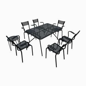 Sessel und Tisch aus perforiertem Metall im Stil von Mathieu Matégot, 1950er, 7 Set