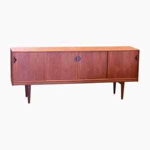 Credenza in teak con ante scorrevoli di Gern, Danimarca, anni '60