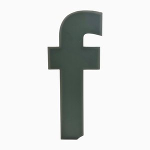 Lettera F vintage illuminata in grigio, anni '70
